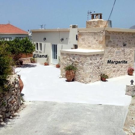 Margarita'S Stone House Apartment Platanos  ภายนอก รูปภาพ