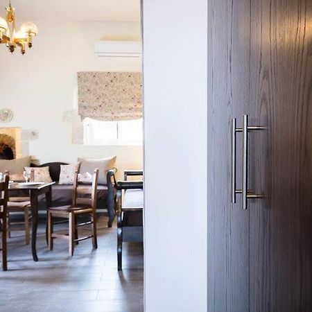 Margarita'S Stone House Apartment Platanos  ภายนอก รูปภาพ