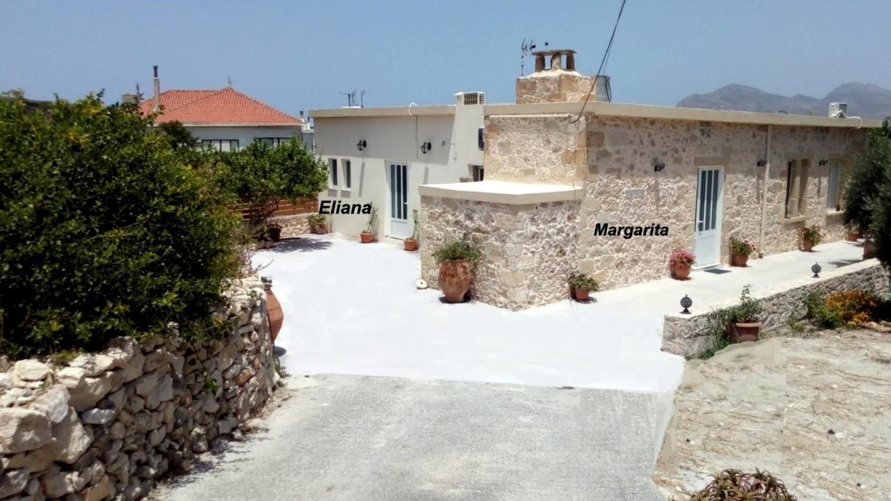 Margarita'S Stone House Apartment Platanos  ภายนอก รูปภาพ