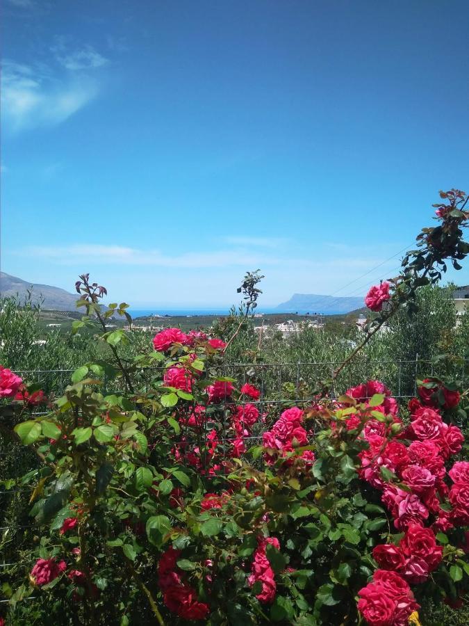 Margarita'S Stone House Apartment Platanos  ภายนอก รูปภาพ